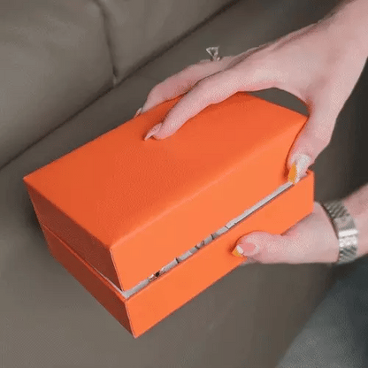 Set Bijuterii Aurii cu Pietre Verzi – 5 Piese cu Ceas și Accesorii