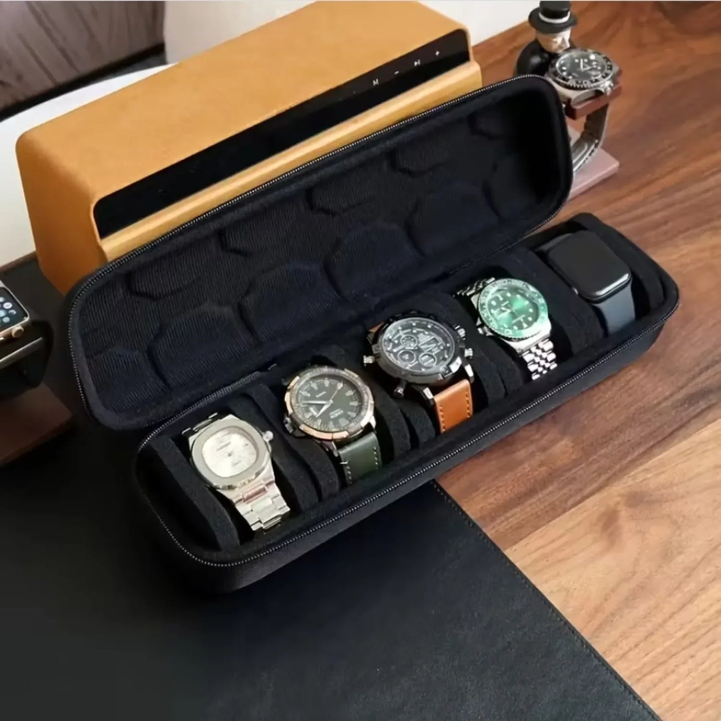 Organizator Ceasuri Hard Shell