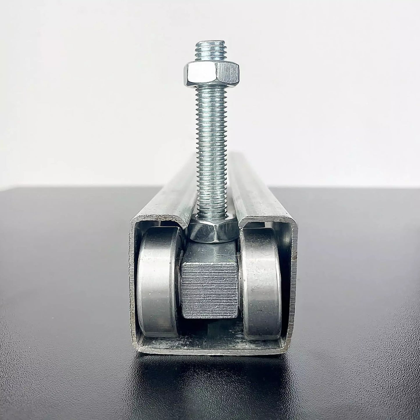 SISTEM CU 4 ROLE GLISANTE