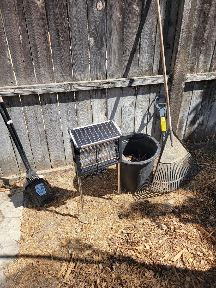 Lampa Solară Anti Țânțari Puternică