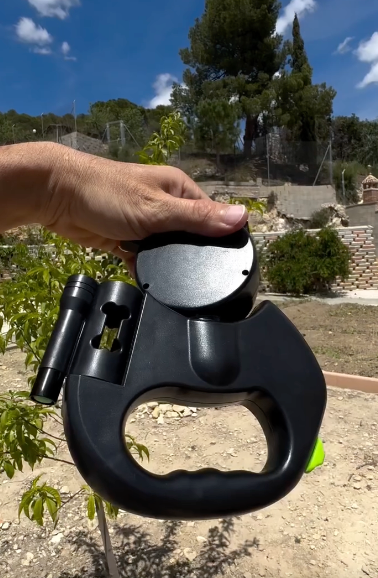 Lesă Retractabilă cu Rotație